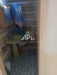 Image 10 of 16