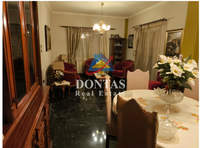 תמונת קיפיסיה, אתונה למכירה (2)