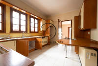 תמונת קיפיסיה, אתונה למכירה (3)