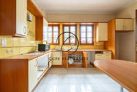 תמונת קיפיסיה, אתונה למכירה (2)