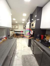 Image 19 of 25