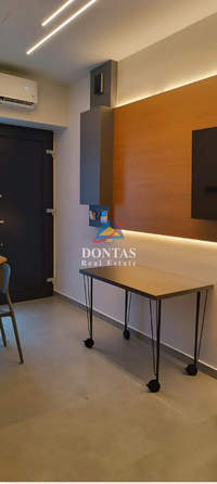 תמונת פנגרטי, אתונה למכירה (2)