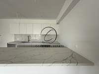 תמונת מרוסי, אתונה למכירה (3)