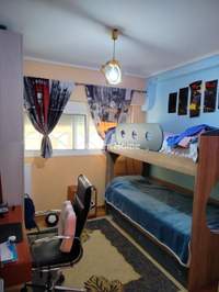 Image 5 of 9