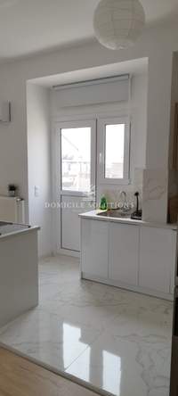 תמונת אנו קיפסלי, אתונה למכירה (2)