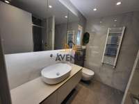 Image 21 of 25