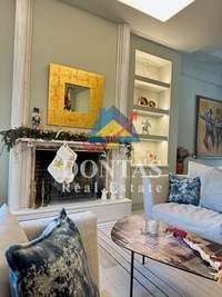 תמונת בית פרטי, דיוניסוס למכירה (2)