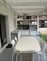 Image 7 of 8