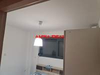 Image 3 of 8