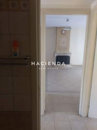 תמונת נאה סימרני, אתונה למכירה (2)