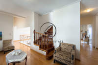 תמונת אכרניס, אתונה למכירה