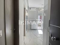Image 10 of 25