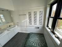 תמונת בית, סרוניקוס למכירה (3)