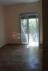 תמונת פנגרטי, אתונה למכירה (2)