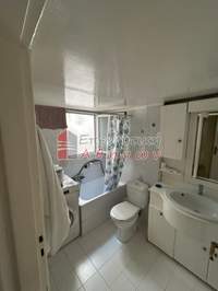 תמונת ויקטוריה, אתונה למכירה (4)