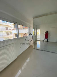 Image 8 of 28