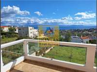 תמונת בית פרטי, מרתון למכירה (1)