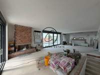 תמונת קיפיסיה, אתונה למכירה (2)