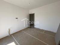 Image 14 of 25