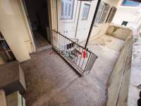 תמונת קאטו פטיסיה, אתונה למכירה (2)