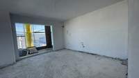Image 12 of 25