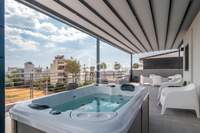 תמונת גליפדה, אתונה למכירה (3)