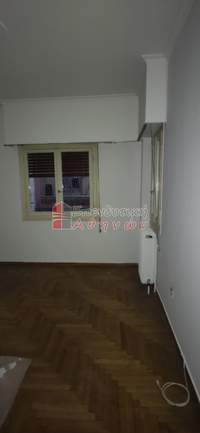 תמונת אקסרחיה, אתונה למכירה (4)