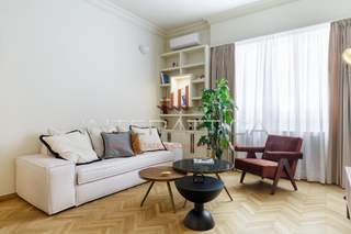 Syntagma, Athens for sale