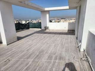 תמונת פאליו פאלירו, אתונה למכירה