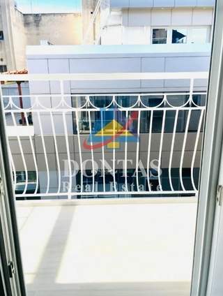 תמונת מטקסוריו, אתונה למכירה