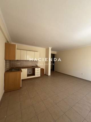 Gizi / Gkyzi, Athens for sale