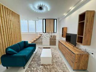 Psilalonia, Patras for sale
