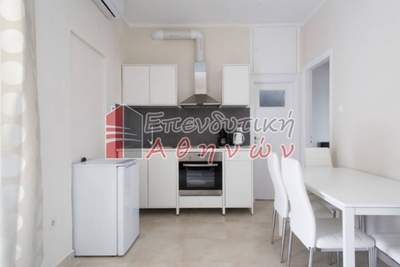 תמונת אקסרחיה, אתונה למכירה (1)