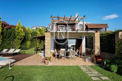 תמונת דופלקס, קסנדרה למכירה (1)