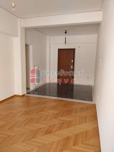 תמונת נאה קיפסלי, אתונה למכירה (1)