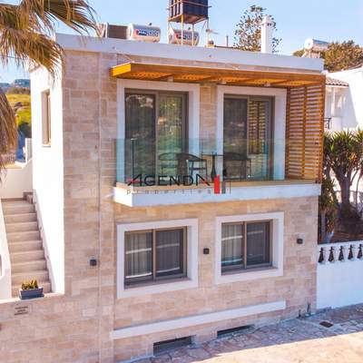 תמונת בית פרטי, לרפטרה, כרתים למכירה (0)