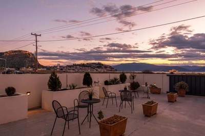 תמונת נאפפליו, פלופונס למכירה (1)