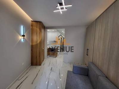 תמונת סטודיו, אנליפסי -מפוטסרי, סלוניקי למכירה (0)