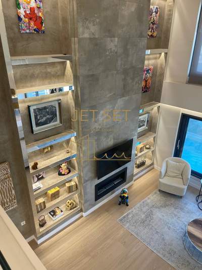 תמונת גליפדה, אתונה למכירה (1)