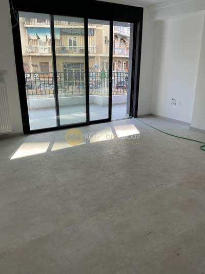 תמונת דירה, כיכר אמריקיס, אתונה למכירה (1)