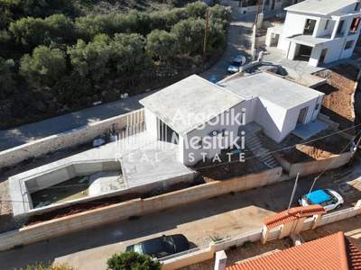 תמונת בית, נאפפליו, פלופונס למכירה (0)