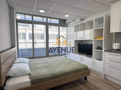 תמונת סטודיו, ברדאריס - כיכר הדמוקרטיה, סלוניקי למכירה (1)