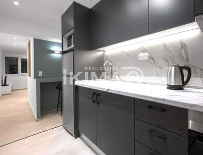 תמונת סטודיו, ברדאריס - כיכר הדמוקרטיה, סלוניקי למכירה (0)