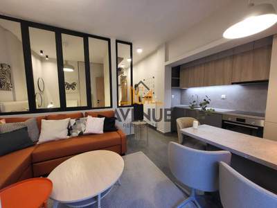 תמונת סטודיו, פלירו, סלוניקי למכירה (1)