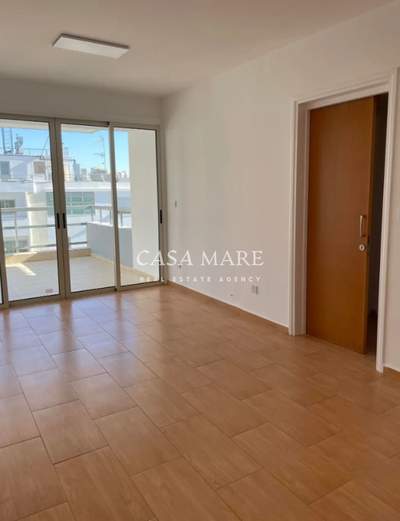 תמונת לאטסיה - גרי, ניקוסיה למכירה (0)