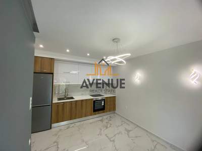 תמונת סטודיו, טומבה תחתית, סלוניקי למכירה (0)