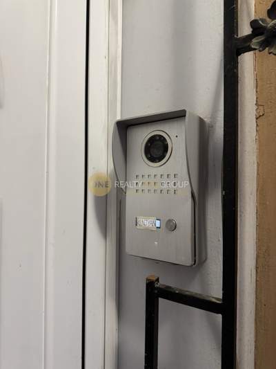 תמונת נאה סימרני, אתונה למכירה (1)