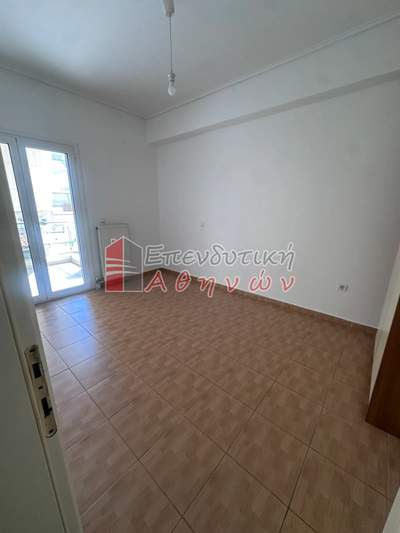 תמונת ואטי, רשות מקומית אתונה למכירה (1)