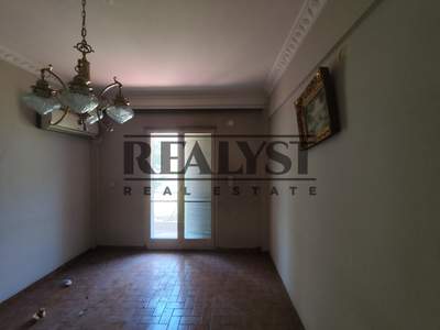 תמונת דירה, מטמורפוסי למכירה (1)