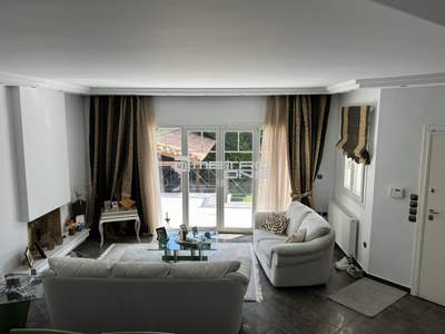 תמונת בית, דיוניסוס, אתונה למכירה (1)